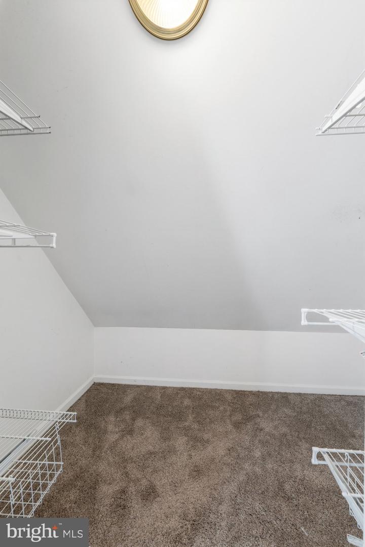 32 Meadow Ln Property Photo 36