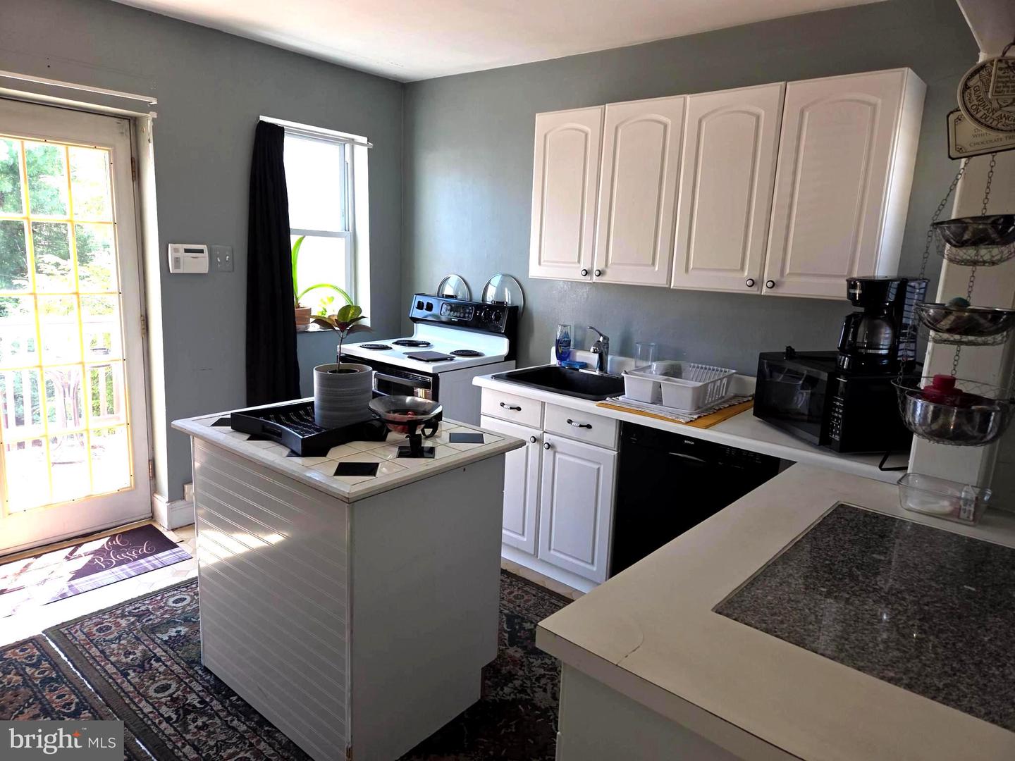 324 Bridge St Property Photo 12