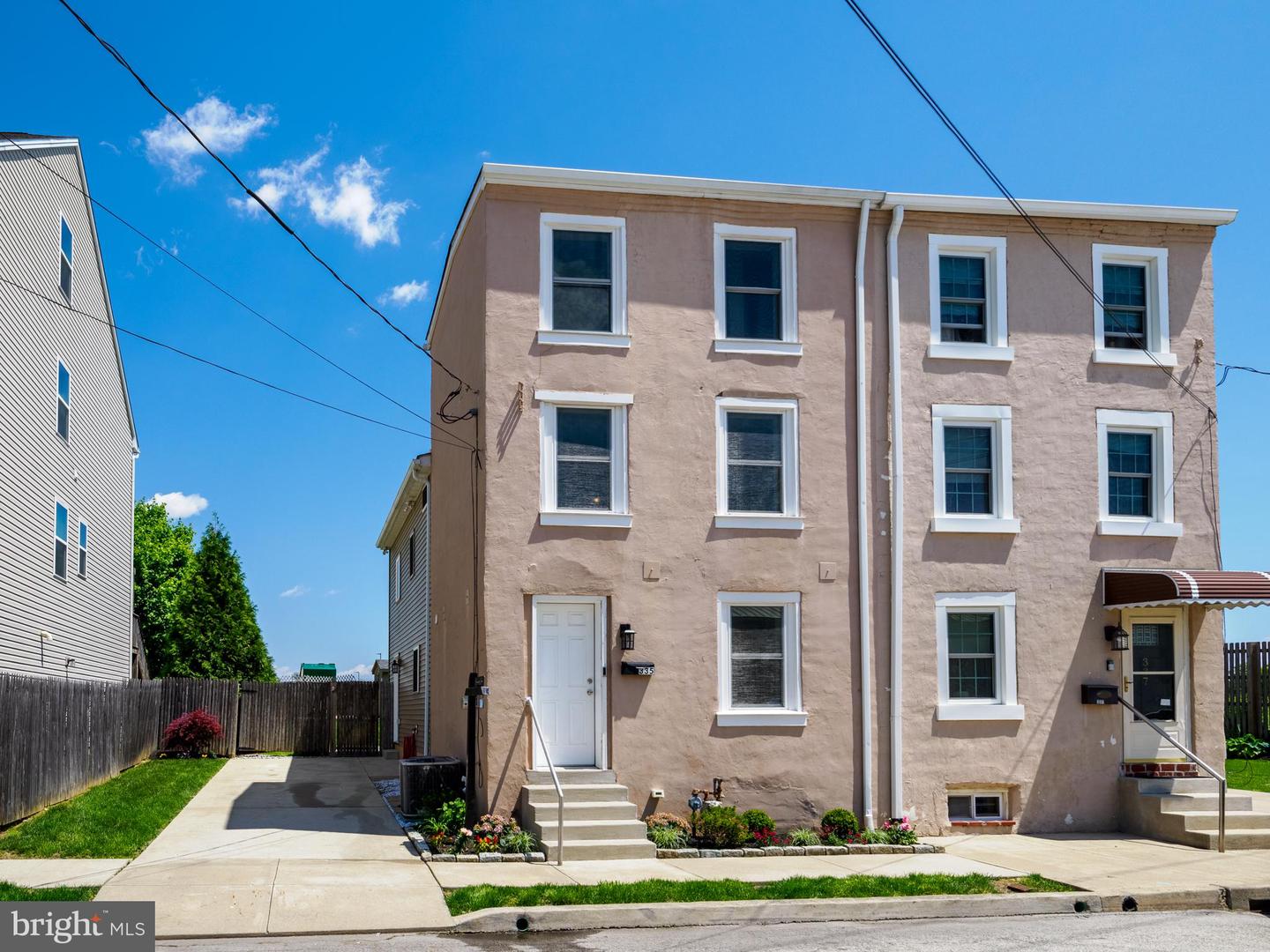 335 S ADAMS ST