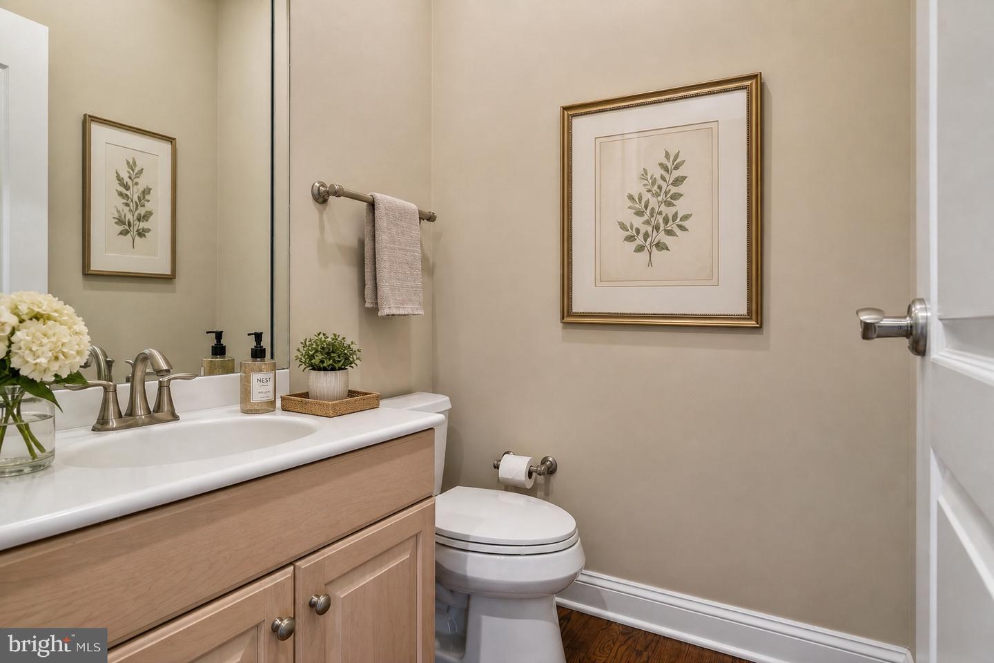 606 Longchamps Dr Property Photo 25