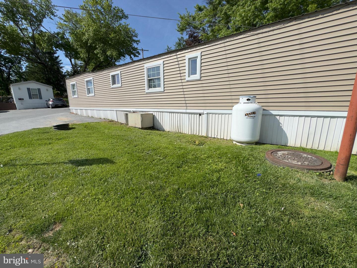 41 Dillan Dr Property Photo 2