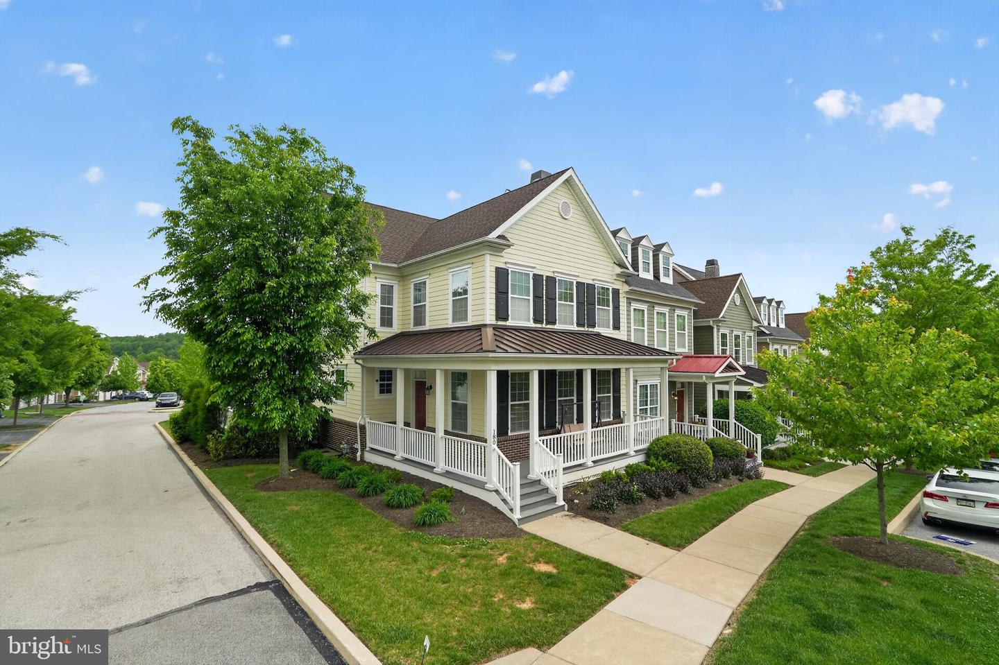 180 Shilling Ave Property Photo 2