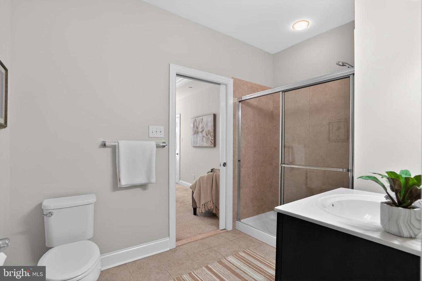 180 Shilling Ave Property Photo 22