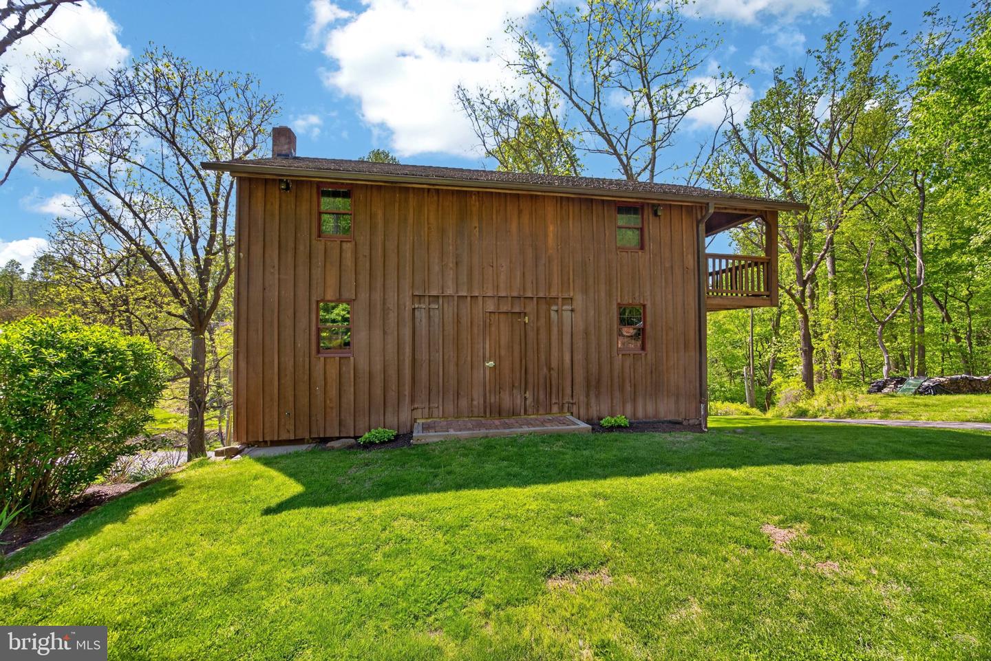 1790 Fernbrook Ln Property Photo 16