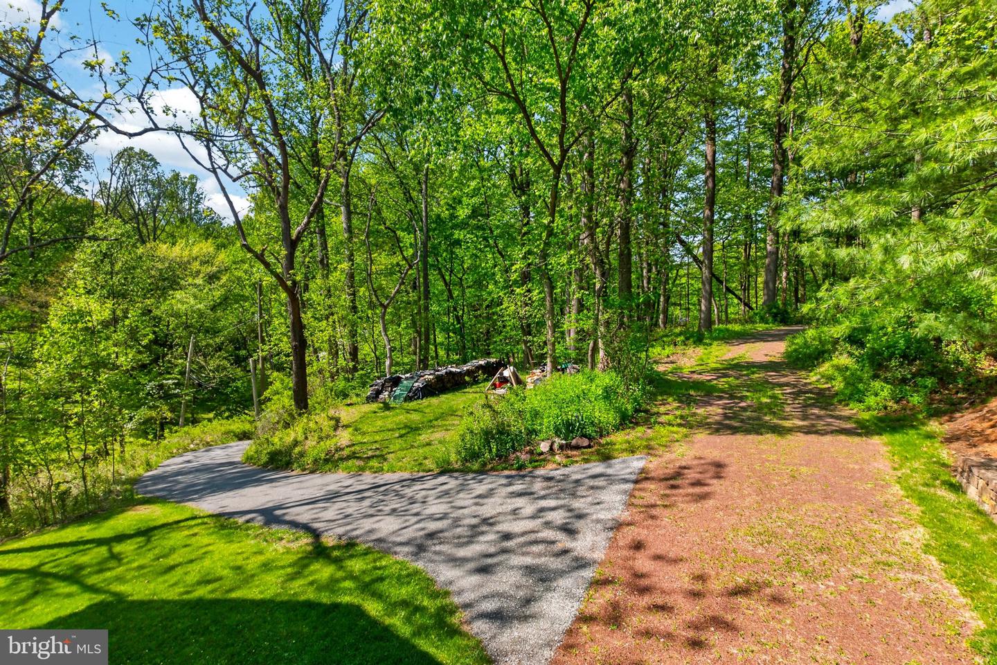 1790 Fernbrook Ln Property Photo 30
