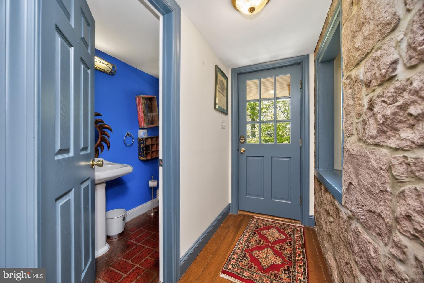 1790 Fernbrook Ln Property Photo 32