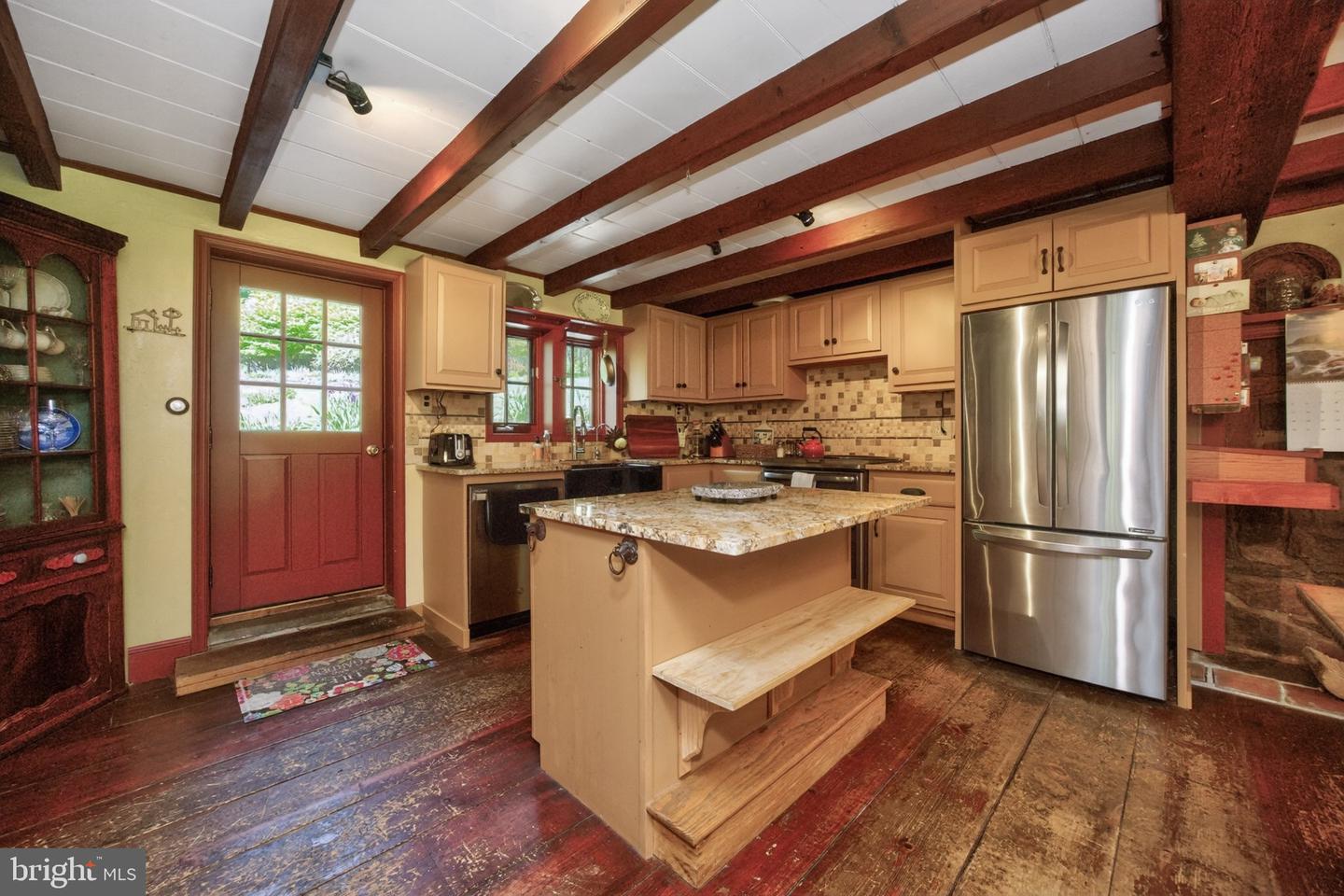 1790 Fernbrook Ln Property Photo 40
