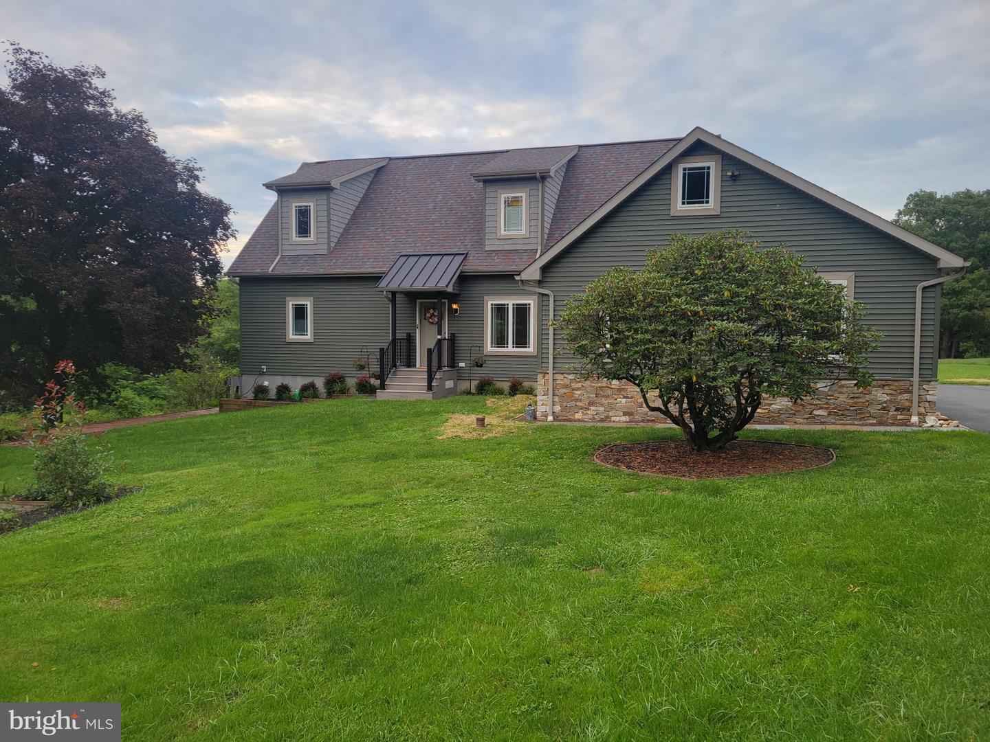 418 Reedville Rd Property Photo 1