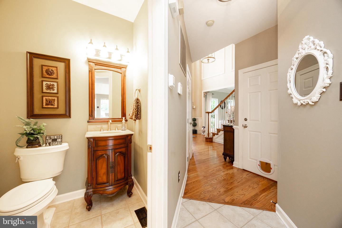 1538 Tattersall Way Property Photo 21
