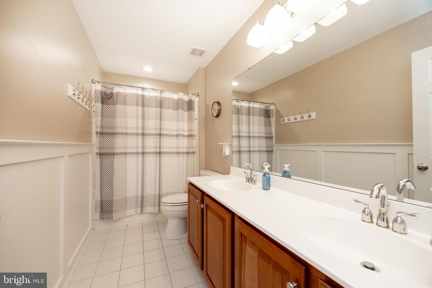 1538 Tattersall Way Property Photo 36
