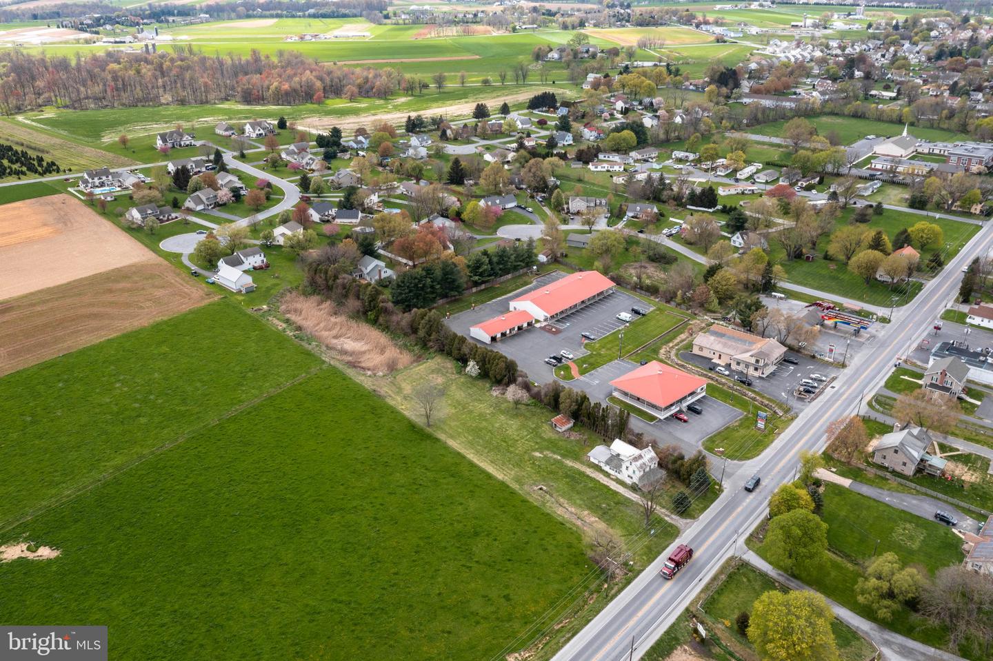 3766 Horseshoe Pike Property Photo 4