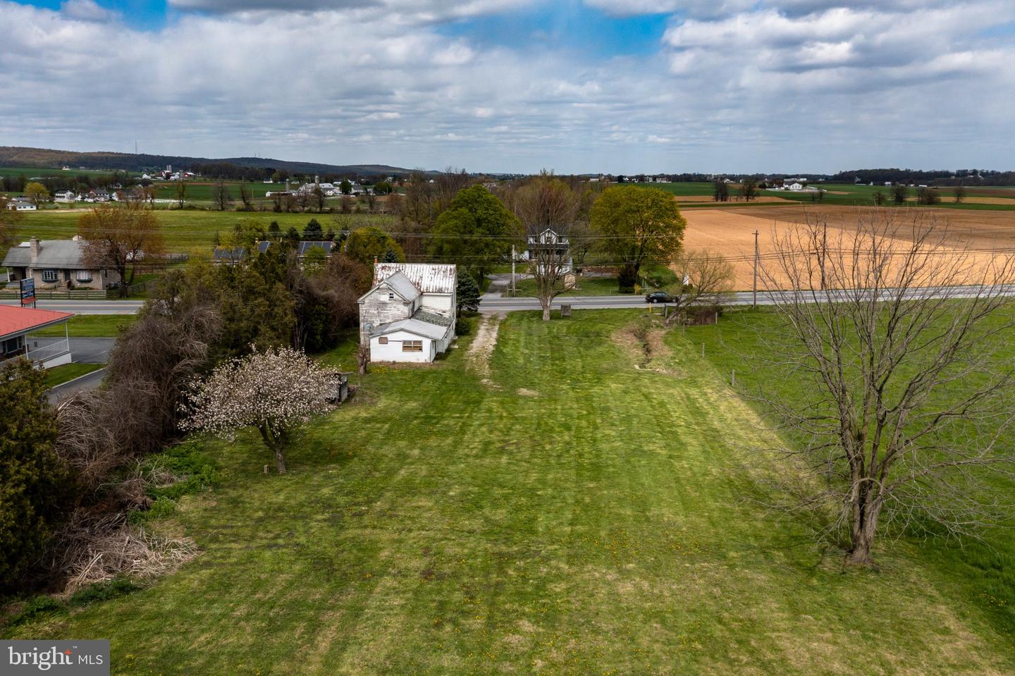 3766 Horseshoe Pike Property Photo 9