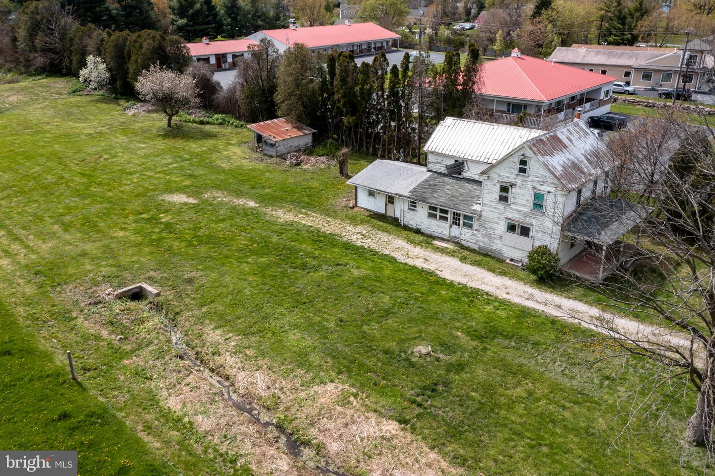 3766 Horseshoe Pike Property Photo 12