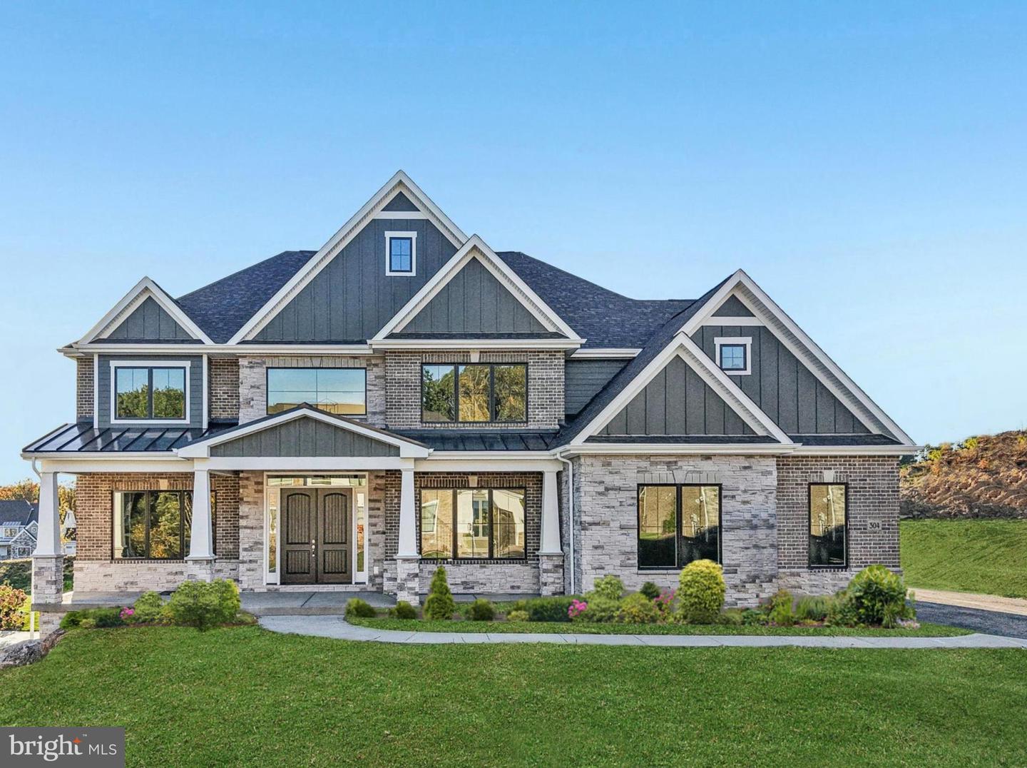 530 NEWCOMEN RD #R1D