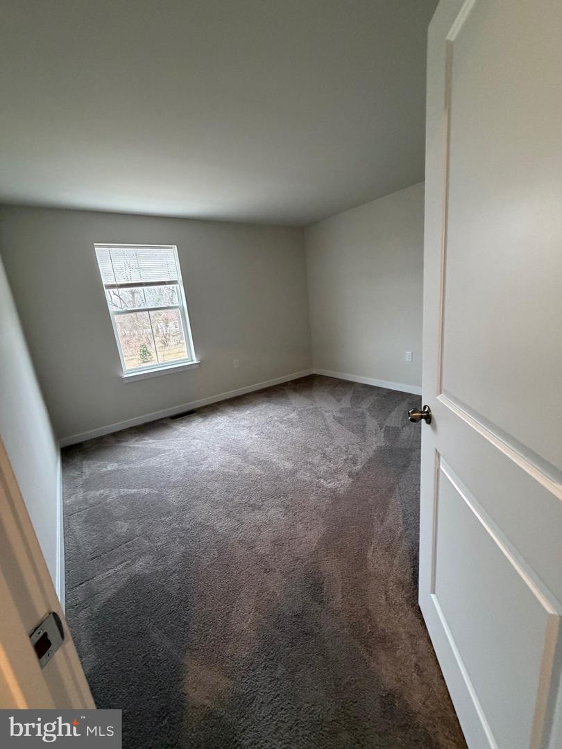 7 Painters Way Property Photo 15