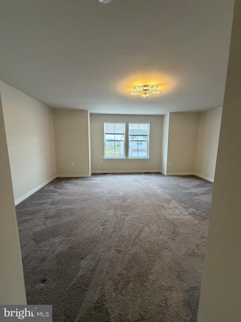 7 Painters Way Property Photo 21