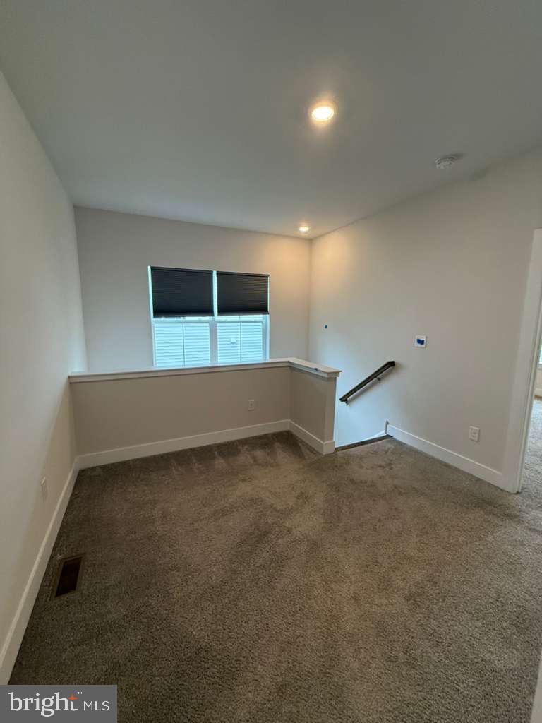 704 Peony Ln Property Photo 14