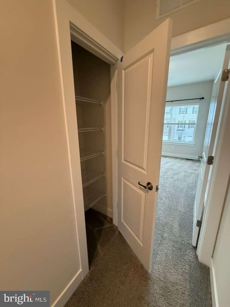 704 Peony Ln Property Photo 18