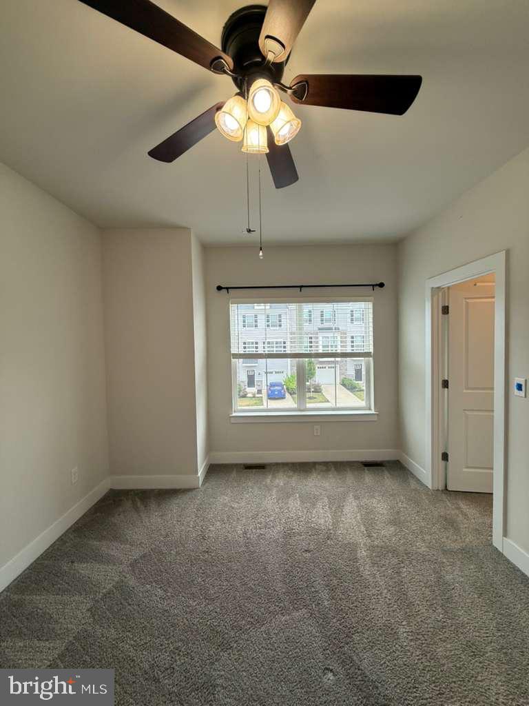 704 Peony Ln Property Photo 20