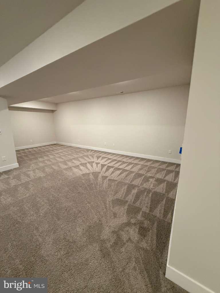 704 Peony Ln Property Photo 60