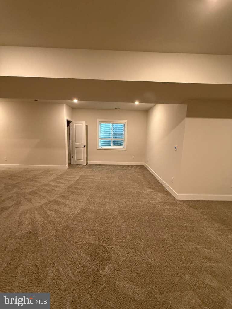 704 Peony Ln Property Photo 62