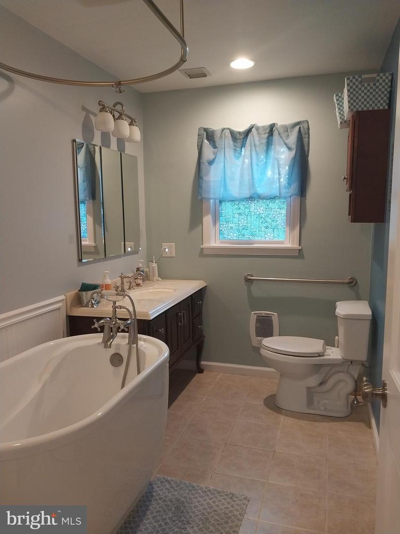 128 Mark Dr Property Photo 23
