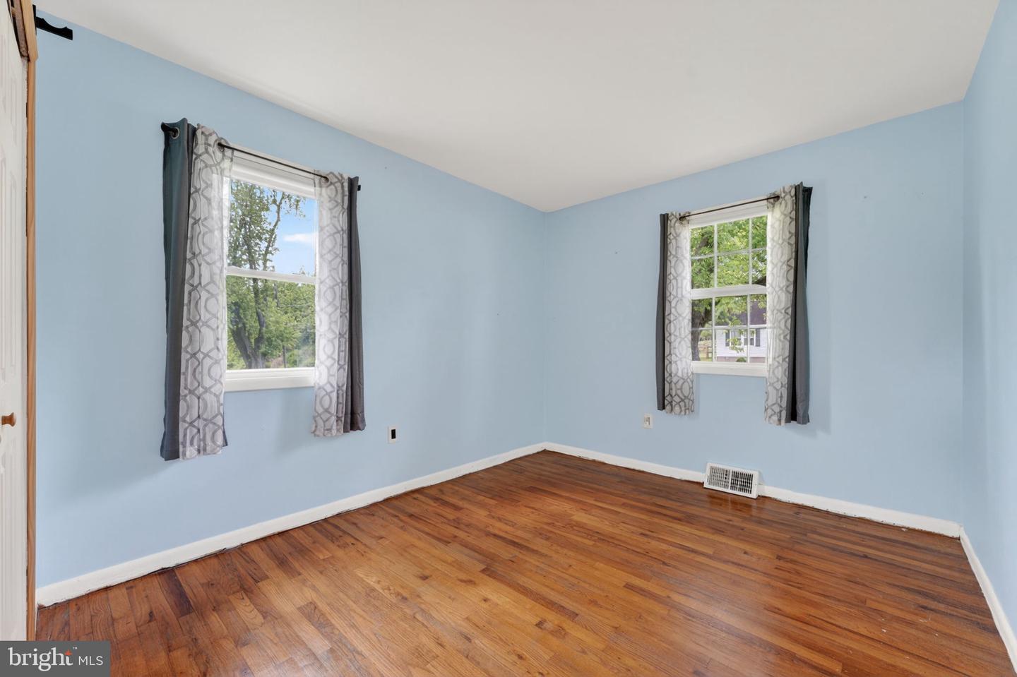 388 Hipkins Rd Property Photo 10