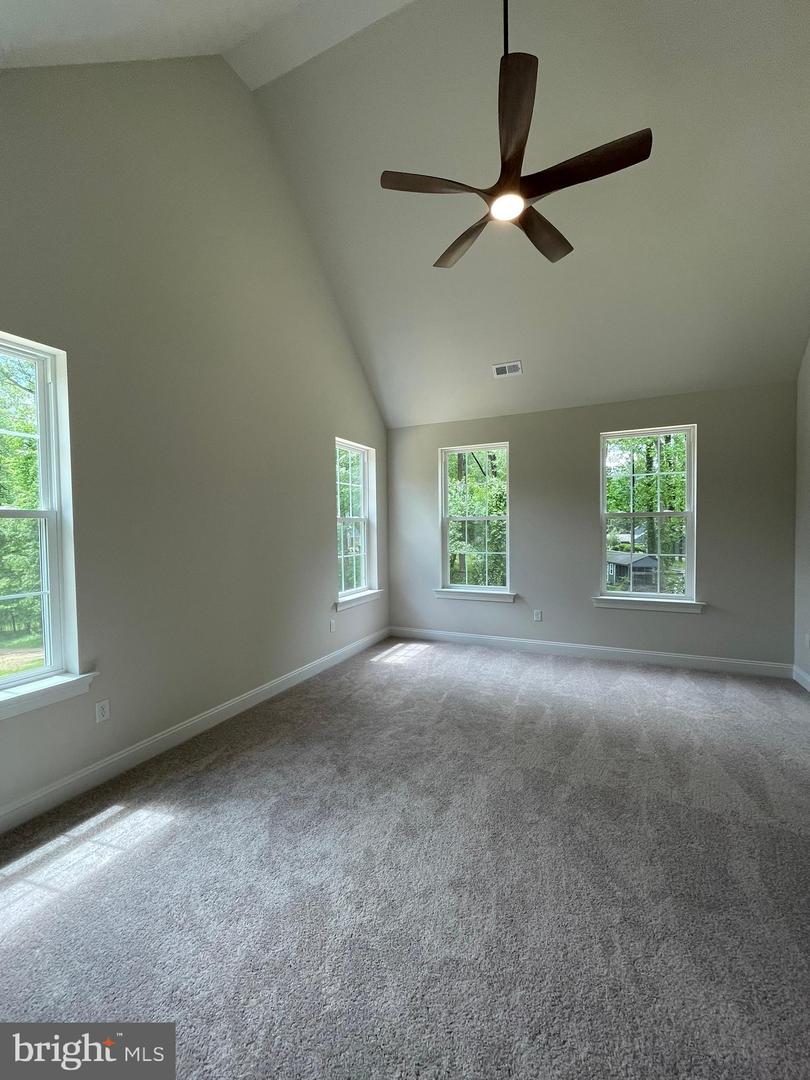 101 Burnt Mill Cir Property Photo 15