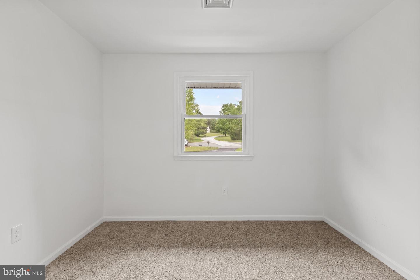 11 Prince Edwards Drive Property Photo 33