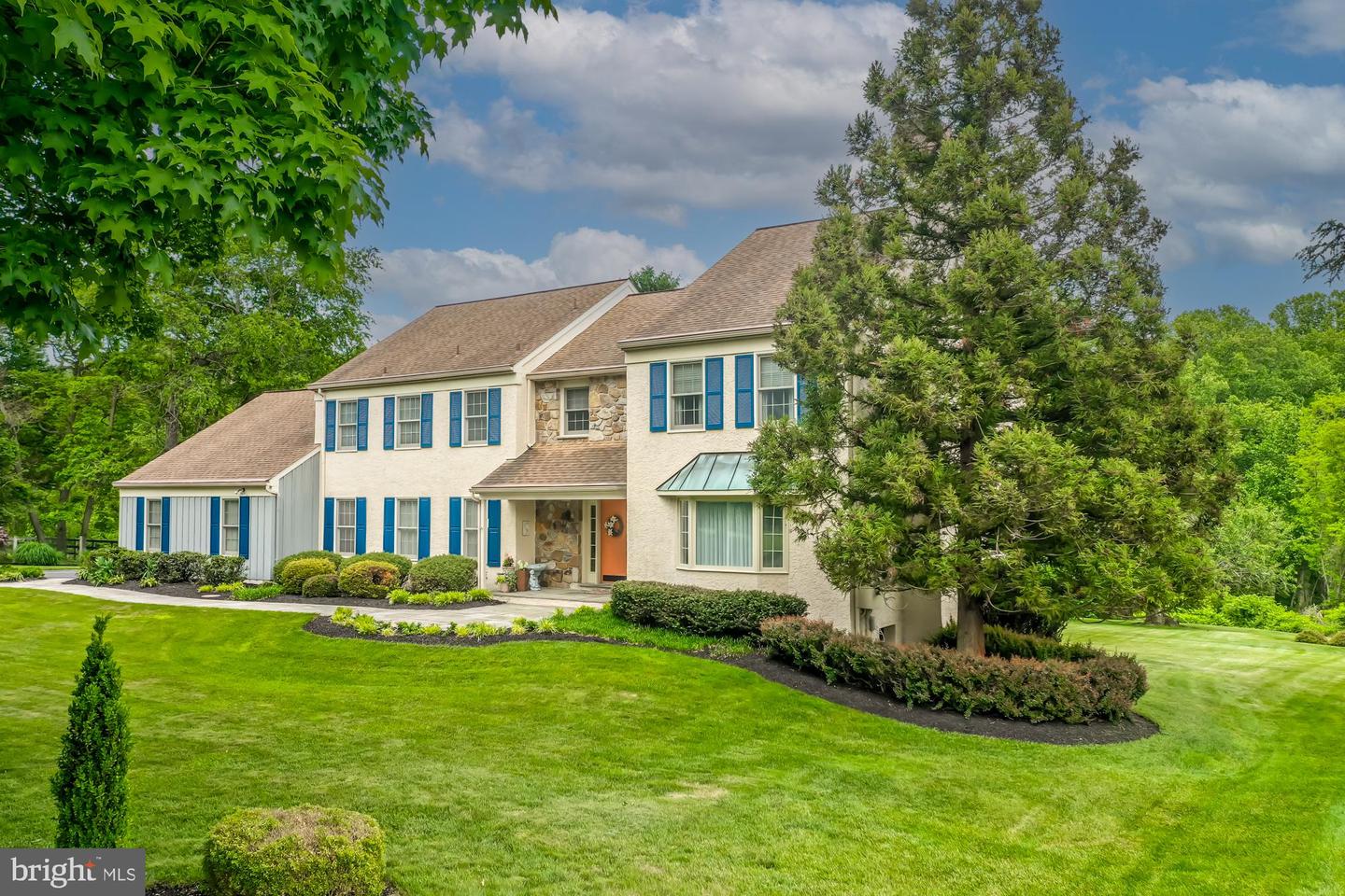 870 SILVERWOOD DR