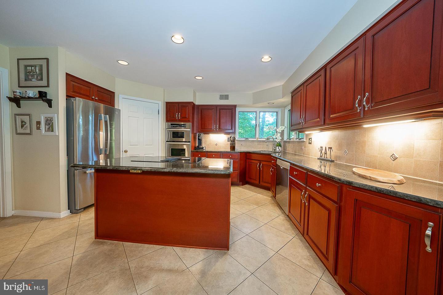2101 Quail Ridge Dr Property Photo 6
