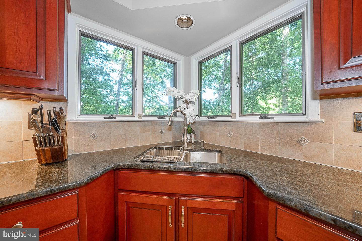 2101 Quail Ridge Dr Property Photo 9