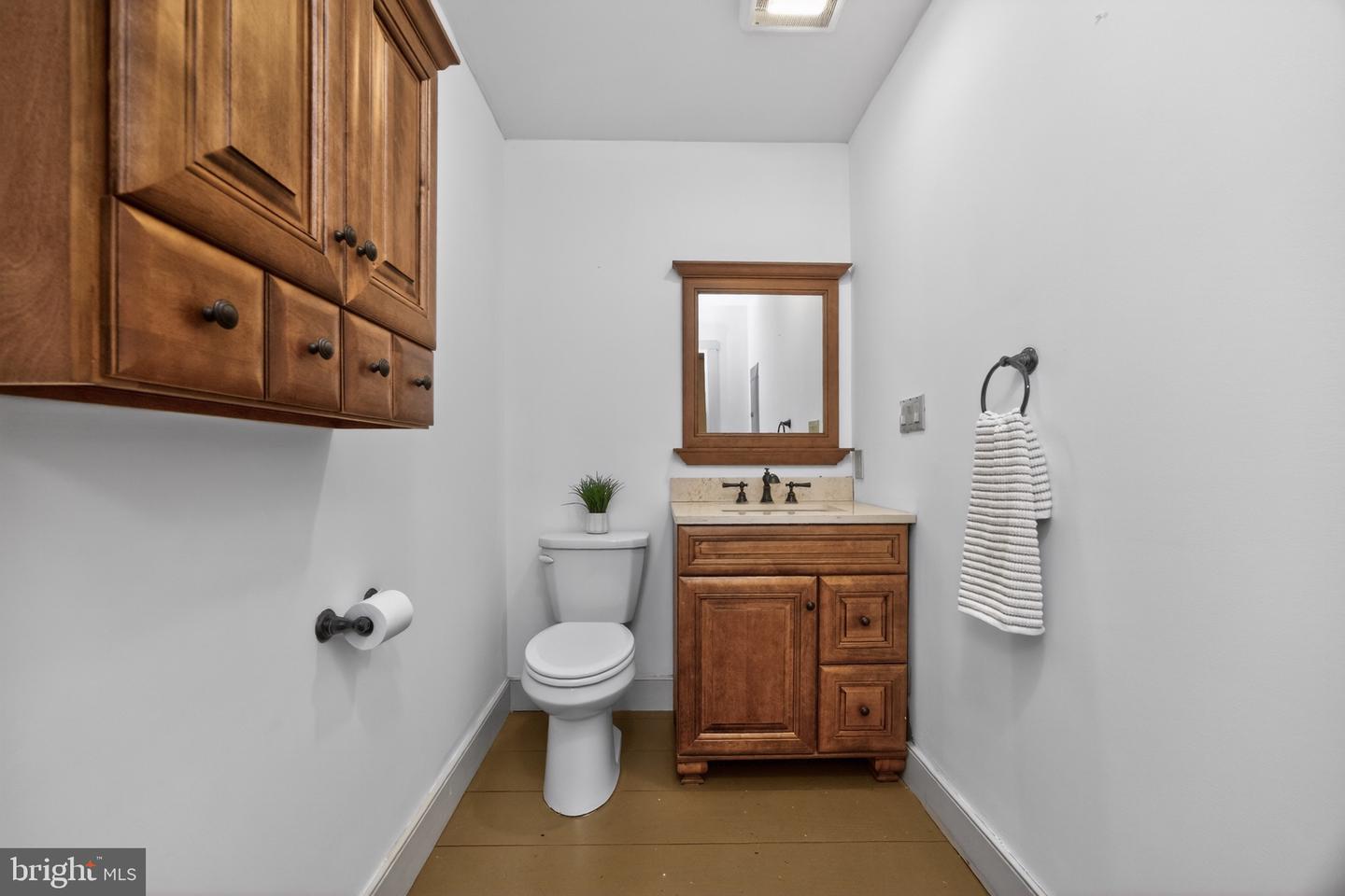 734 N Chester Rd Property Photo 19