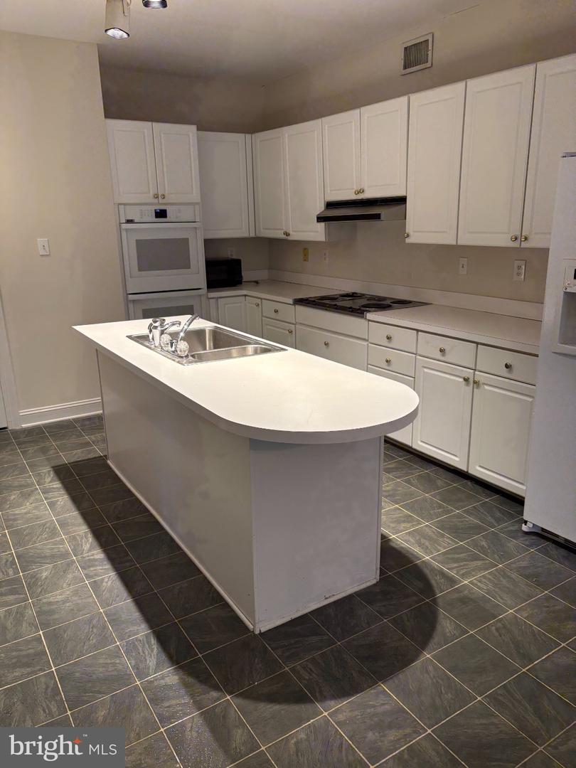 144 Carters Grv #o-44 Property Photo 29