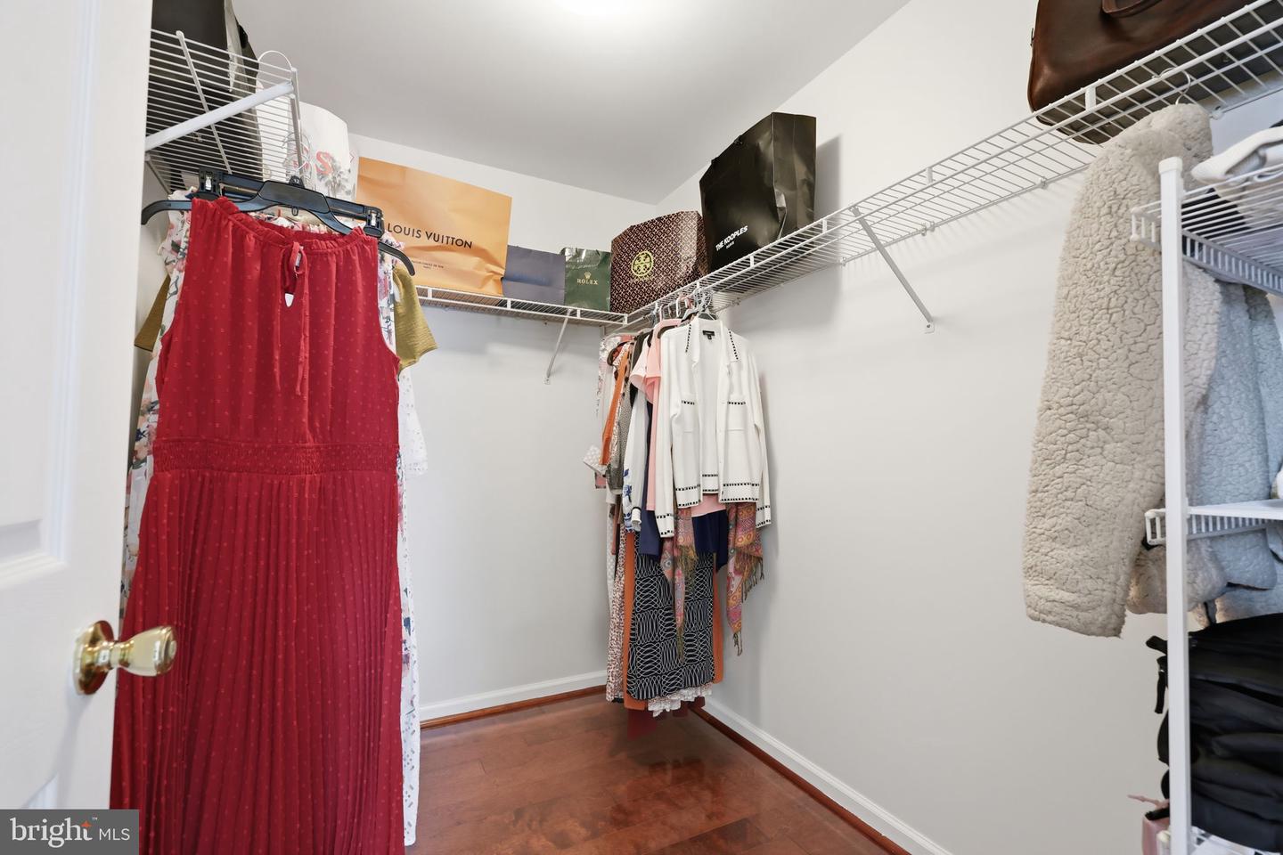 820 Windridge Ln Property Photo 24