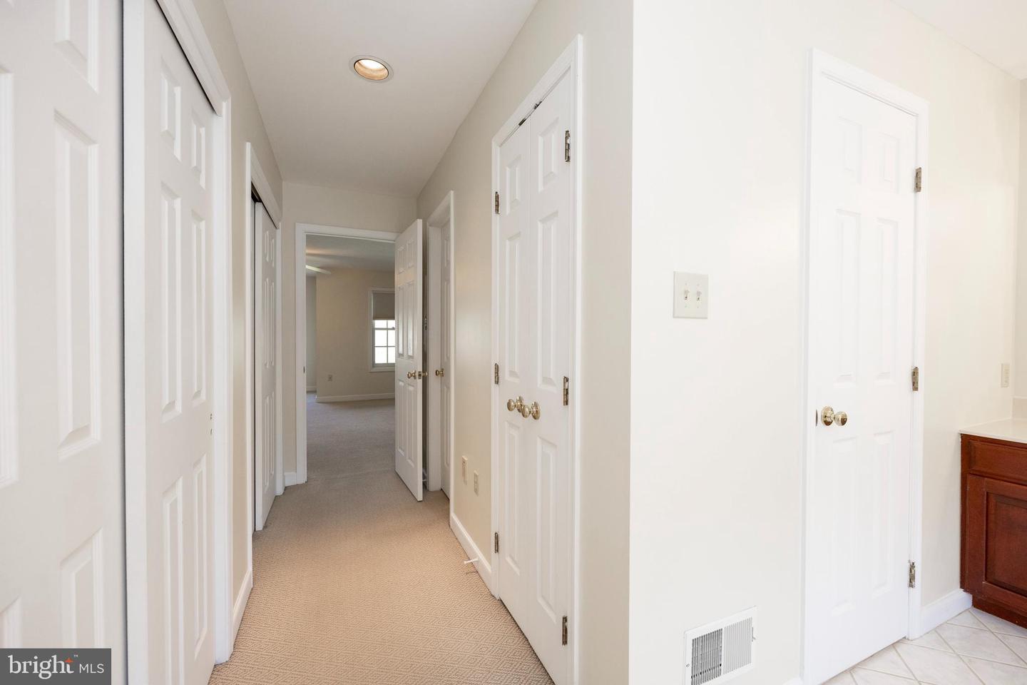 224 Cambridge Chase Property Photo 21
