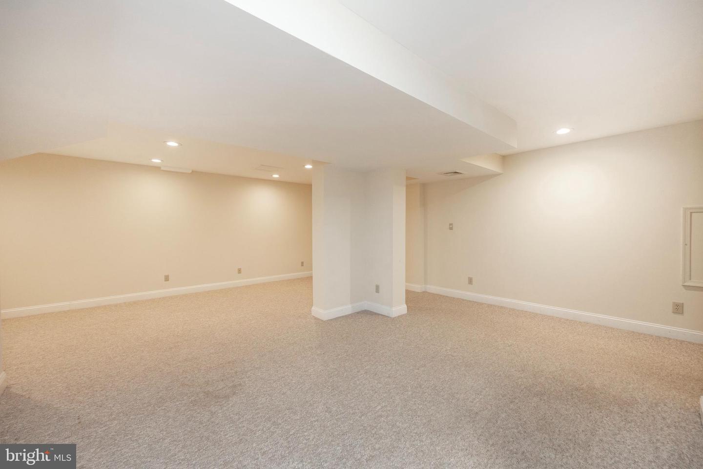 224 Cambridge Chase Property Photo 33