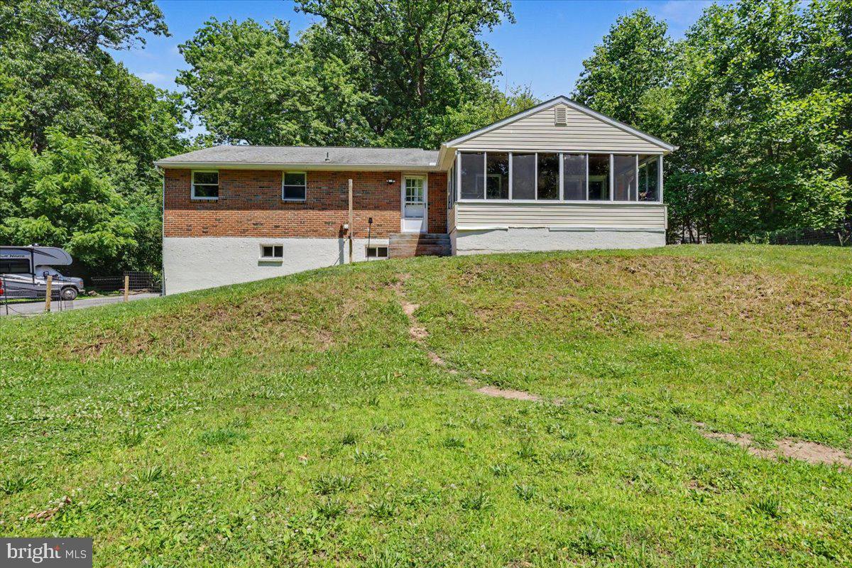 1199 Shenkel Rd Property Photo 6
