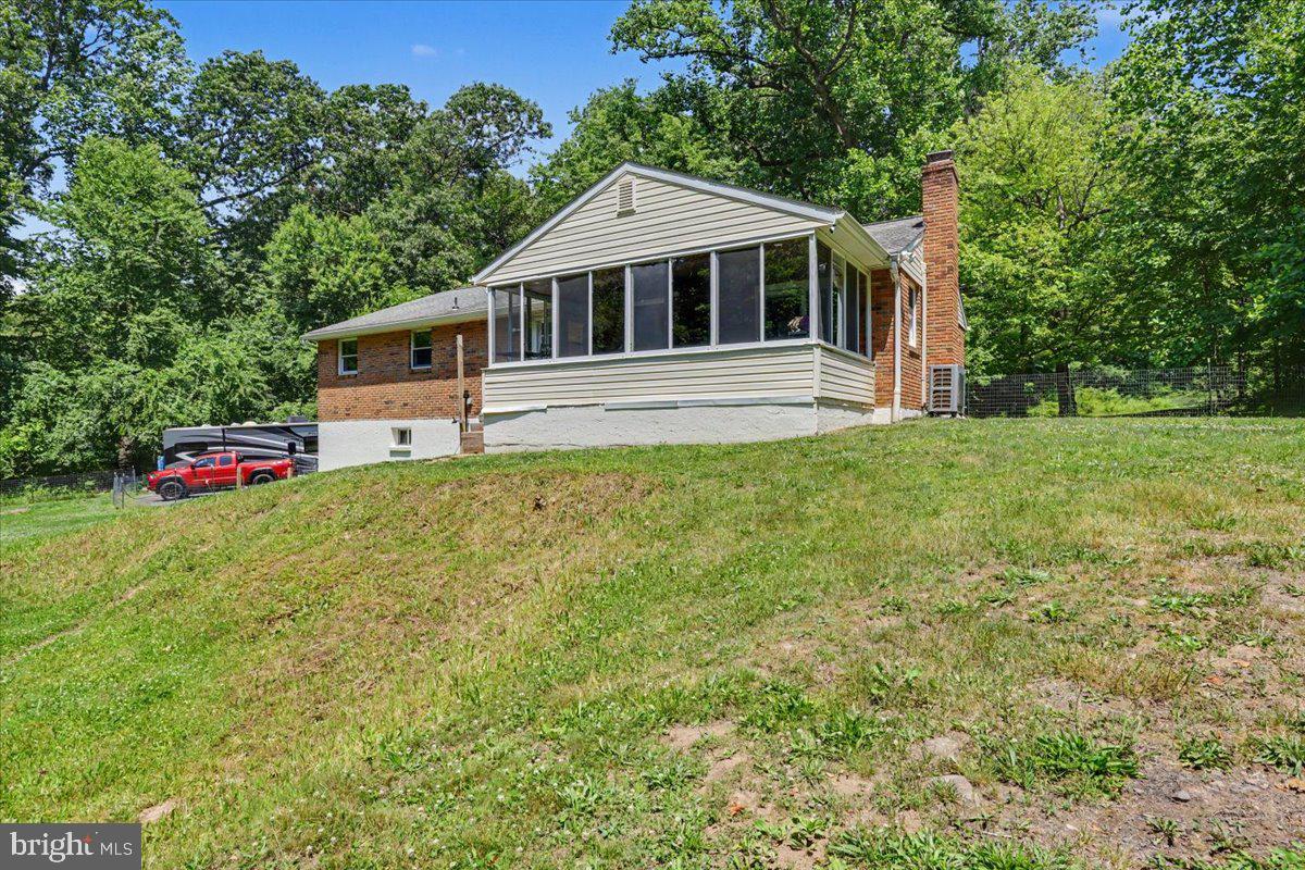 1199 Shenkel Rd Property Photo 8