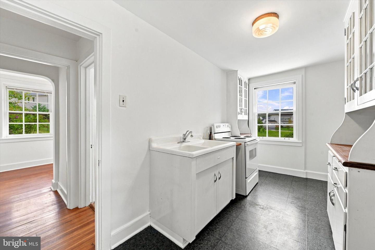 814 Bernstein Ln Property Photo 32