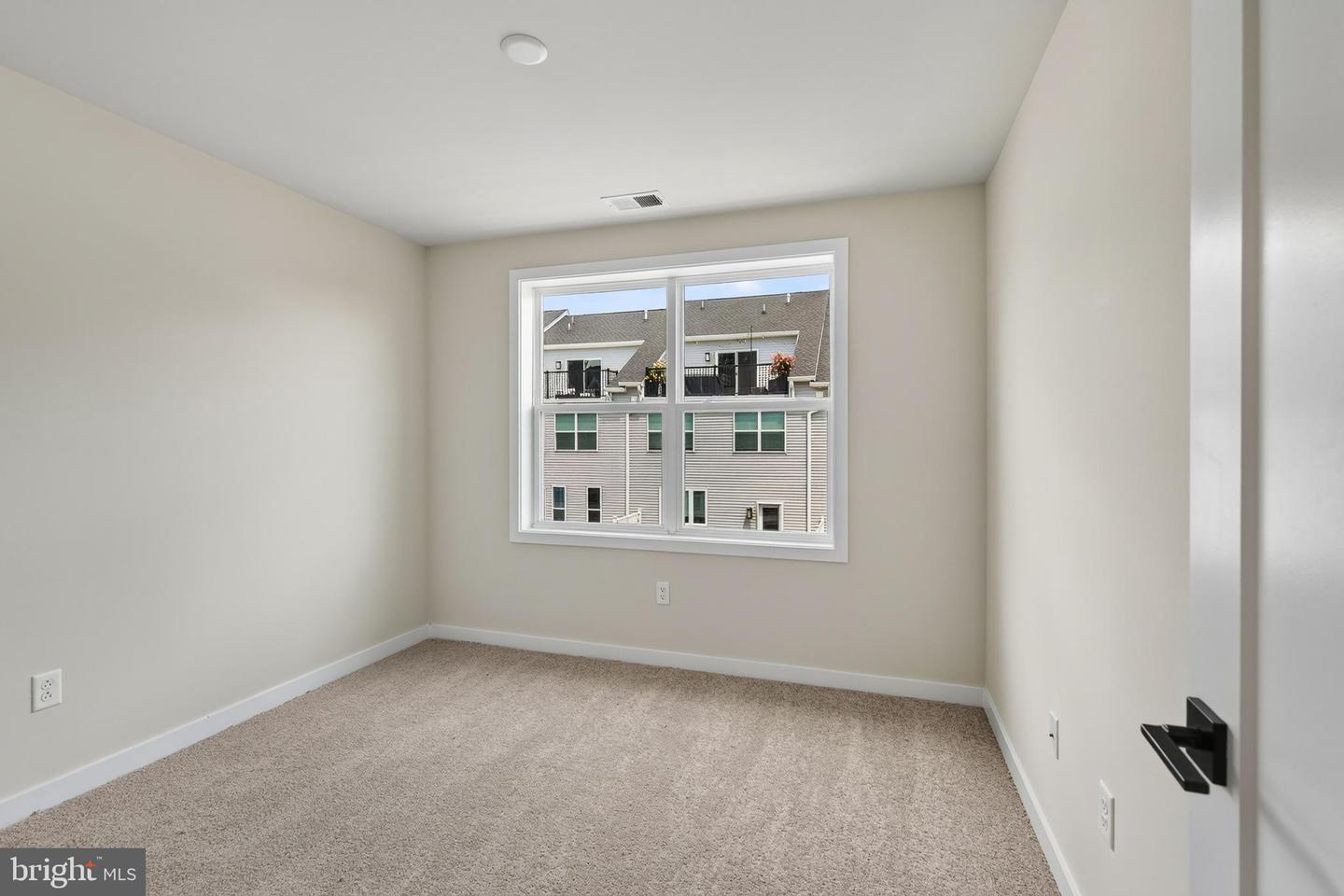 317 Star Tavern Ln Property Photo 6
