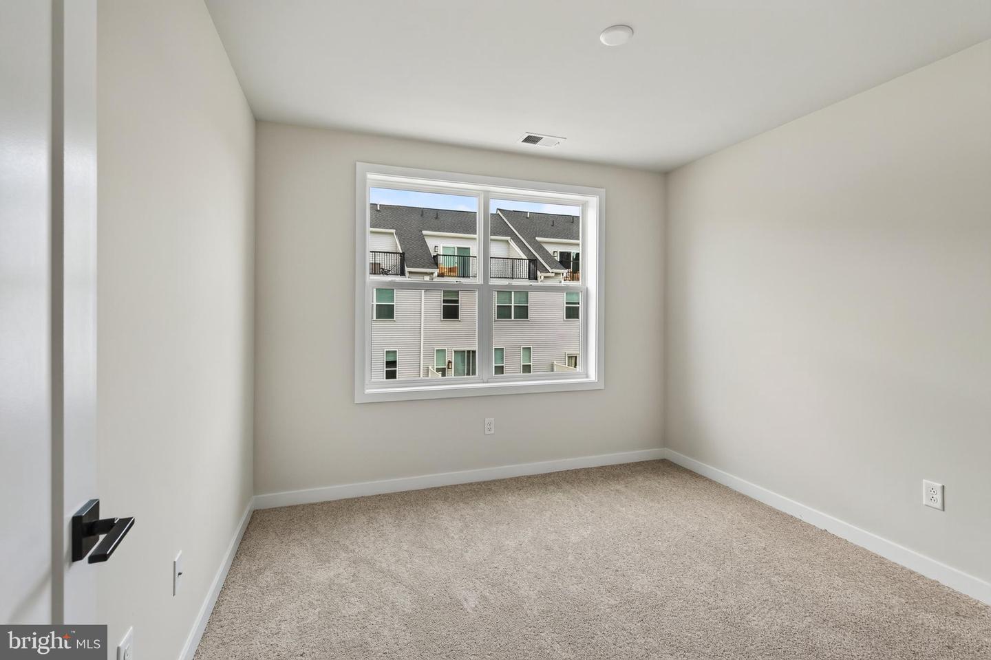 317 Star Tavern Ln Property Photo 8