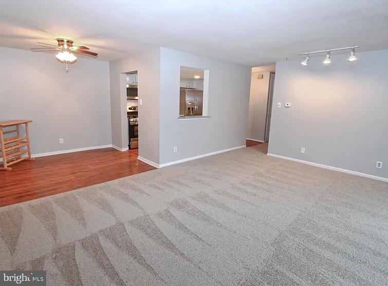 414 Drummers Ln #414 Property Photo 4