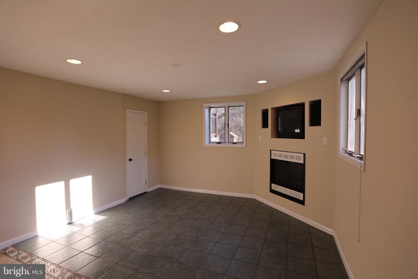 1443 Valley Forge Rd Property Photo 16