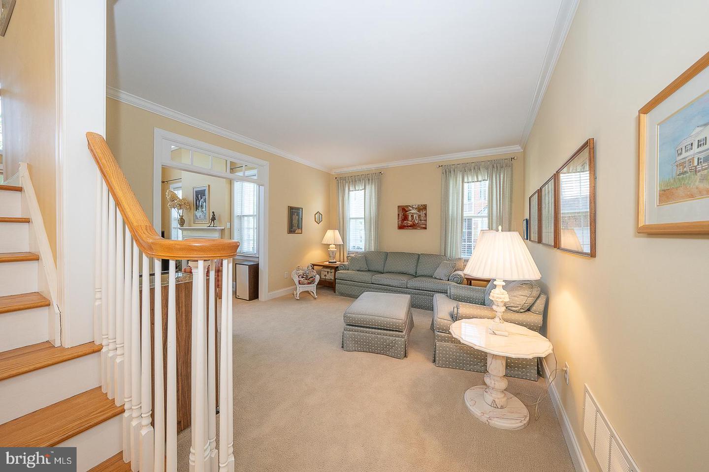 12 Shady Brook Ln Property Photo 9