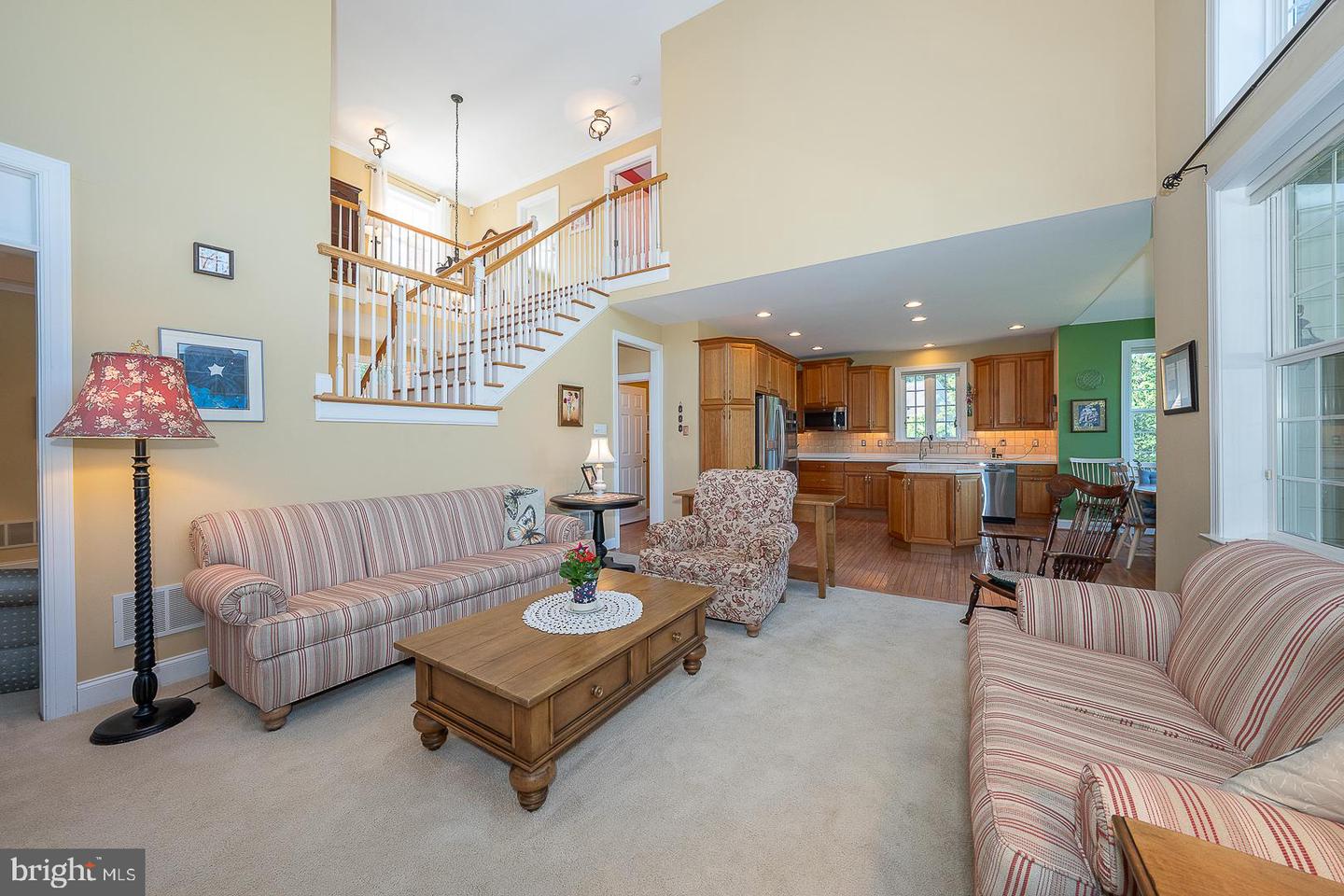 12 Shady Brook Ln Property Photo 13