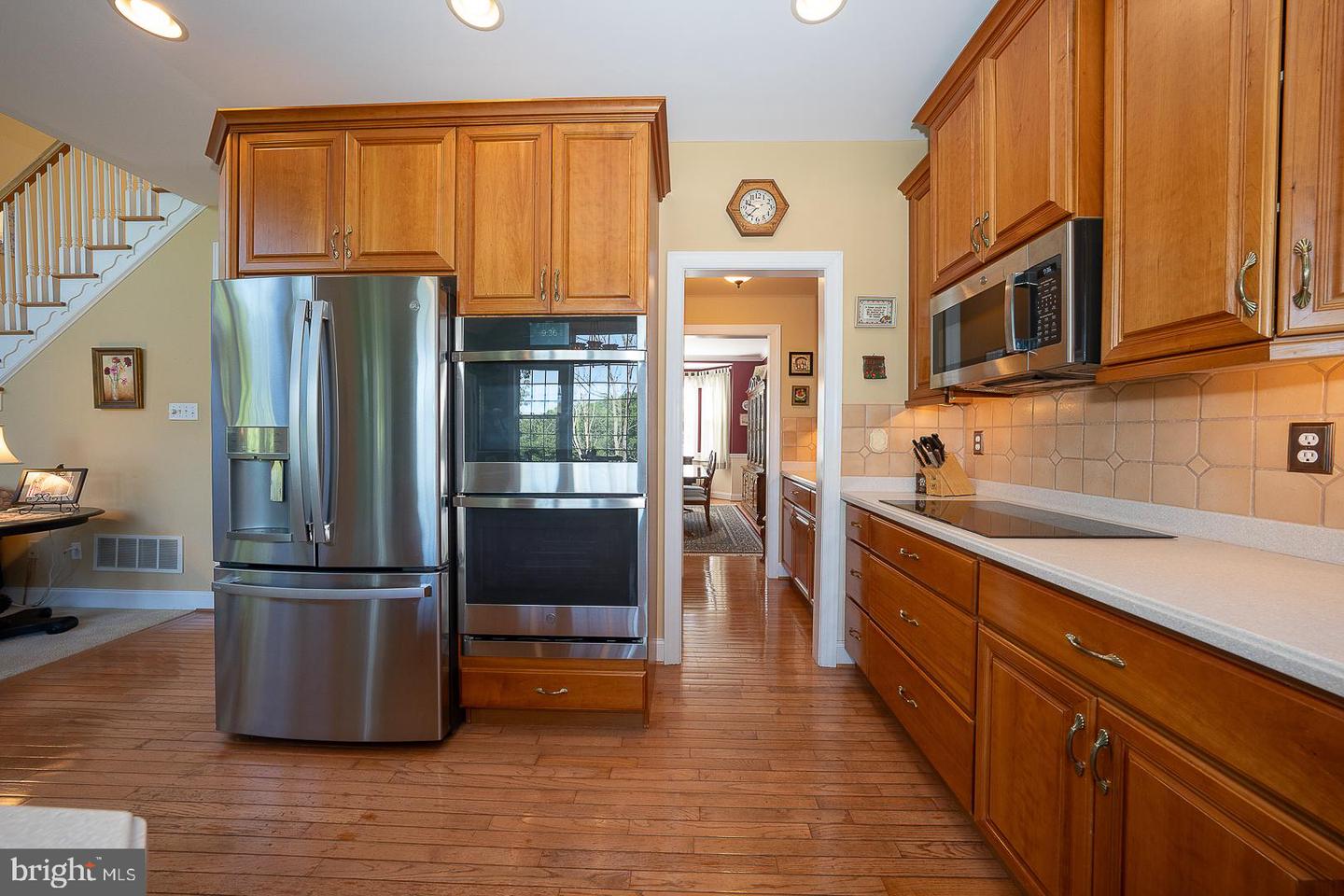12 Shady Brook Ln Property Photo 19