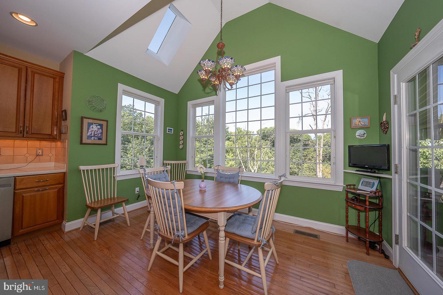12 Shady Brook Ln Property Photo 22