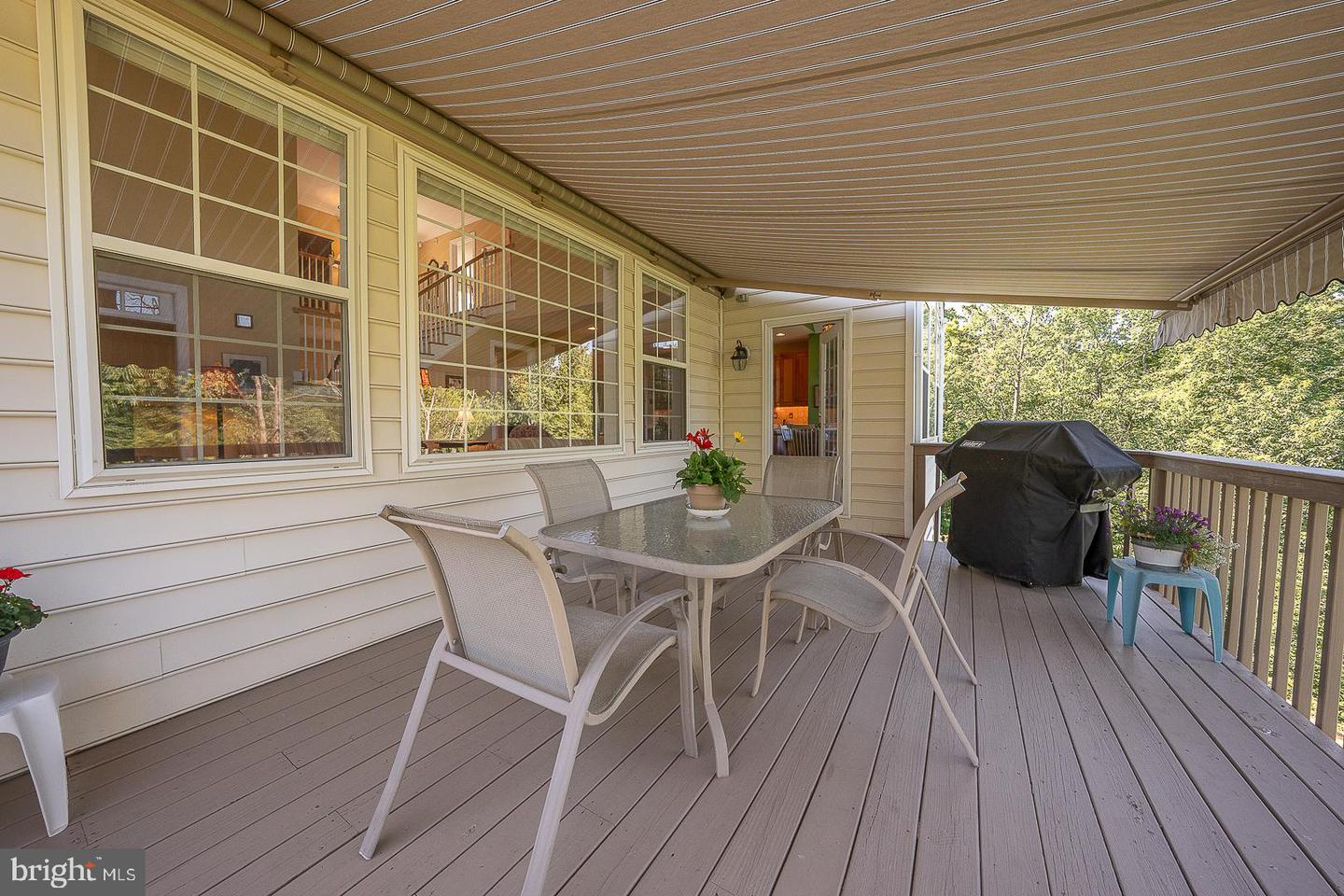 12 Shady Brook Ln Property Photo 25