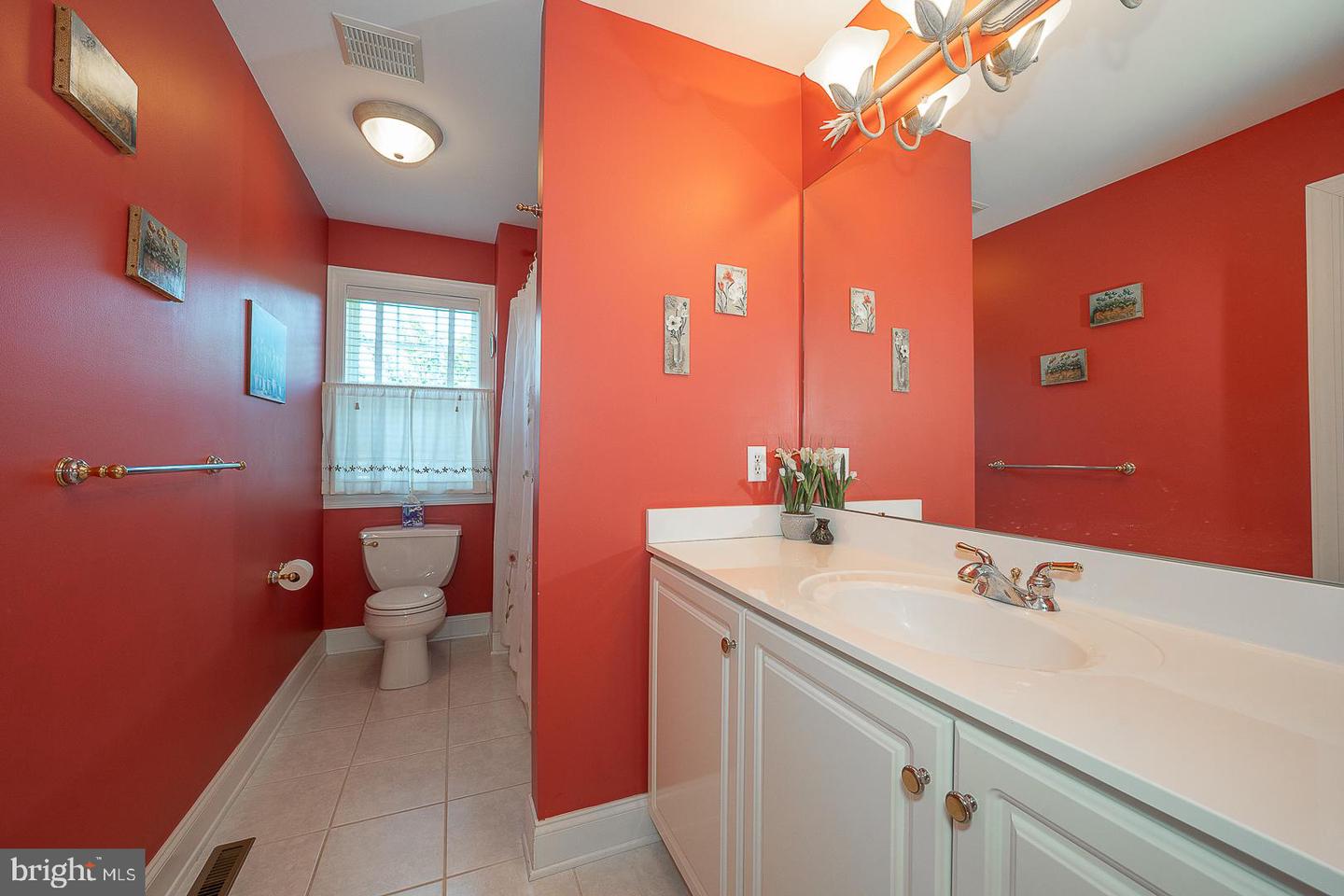 12 Shady Brook Ln Property Photo 45